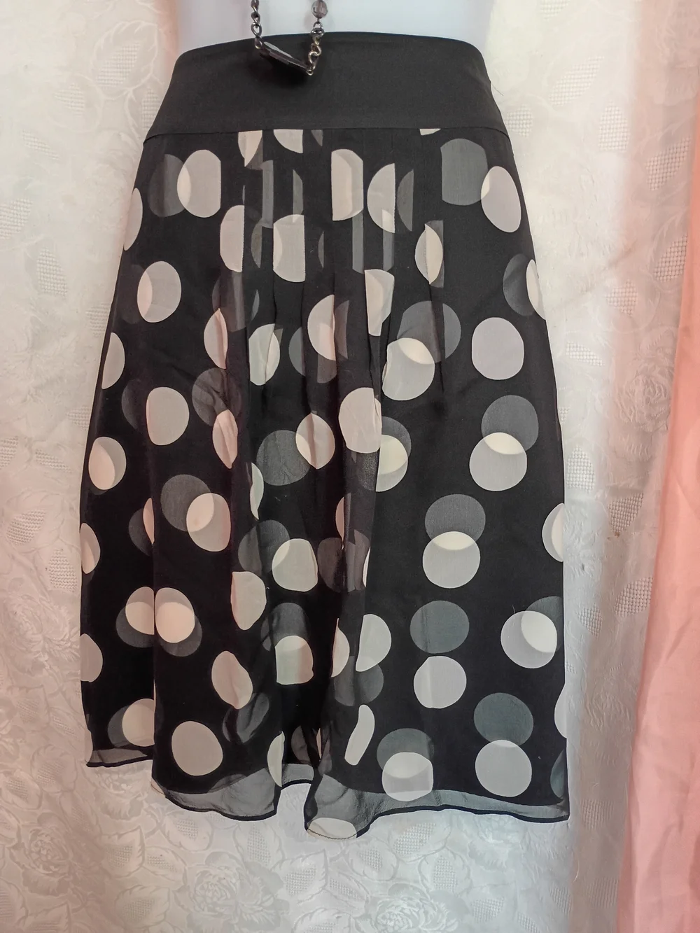 🛍️ BUNDLE ONLY🛍️Ann Taylor Black 100 % Silk Skirt with Cream Polka Dots